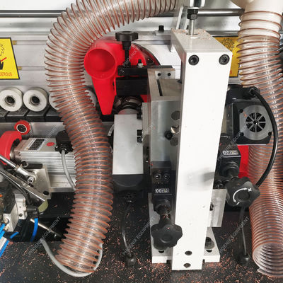 3300*800*1550 CNC-Holzbearbeitungsmaschinen für Möbelrandversiegelung und Polsterfunktion