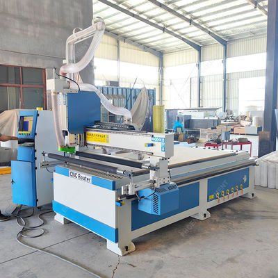 Einzelspindel Holzbearbeitung Schnitzerei Gravur CNC Router Maschine mit 1300mm Reisen