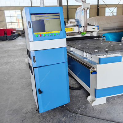 Einzelspindel Holzbearbeitung Schnitzerei Gravur CNC Router Maschine mit 1300mm Reisen