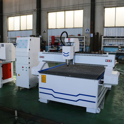 PM1325 CNC-Schnitzmaschine für Holzbearbeitung und Werbung mit 0,02 mm Positionsgenauigkeit