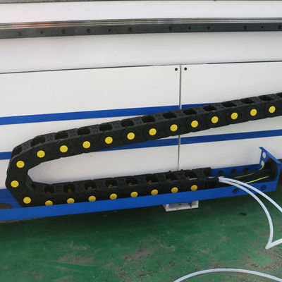 PM1325 CNC-Schnitzmaschine für Holzbearbeitung und Werbung mit 0,02 mm Positionsgenauigkeit