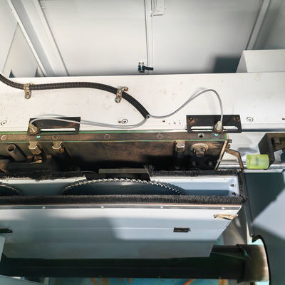 Präzisionssäge für das Präzisionsschneiden von Acrylblechen und Bodenplatten