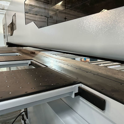 Automatische Computermaschine für das Schneiden von Holz MJ6230B für Möbelindustrie