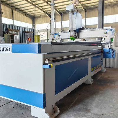 1700 kg schwerer CNC-Router für Holzschnitzerei mit horizontalen Bohr- und Bohrfunktionen