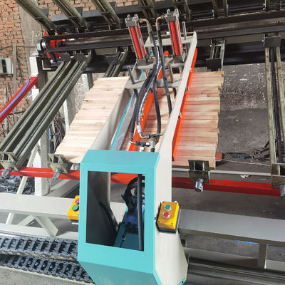 MY2600A-8 Maschine zur Herstellung von Holztüren mit hydraulischer Klemmträger-Kompositor mit Technologie