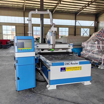 Hochpräzise CNC-Router PK1325 3-Achsen-Holzschnitzmaschine für die Holzbearbeitung