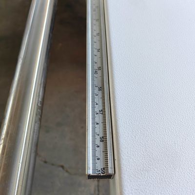 Maximale Schneidbreite 1300 mm Vertikalplattensäge Schiebetischsäge für Holzbearbeitung