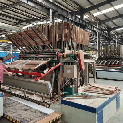 MY2600A-8 Holzbearbeitung Massivholzblockplatte Pneumatische hydraulische Rotationsklemmpressmaschine