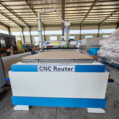 Holzbearbeitung ATC Cnc Router mit Weihong Steuerungssystem und 1300 × 2500 Arbeitstisch Größe