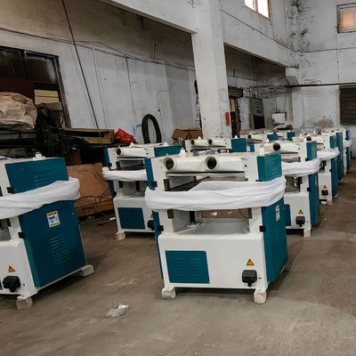 5.5kw Straight Cutter Head MB106 Schwerlast-Hochgeschwindigkeits-Einseitige Multifunktions-Holzbearbeitungs-Ebenmaschine