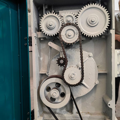 Holz-Einseitige Planer-Maschine Min. Planing Dicke 8mm Spannung 380V 50Hz 3 Phasen