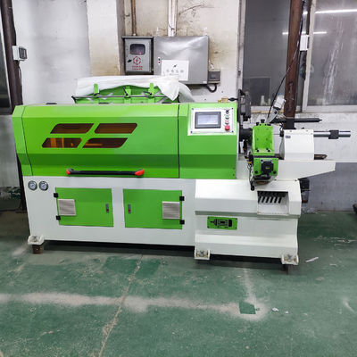 Vielseitige CNC-Drehmaschine zur Holzbearbeitung mit max. Drehlänge 750 mm