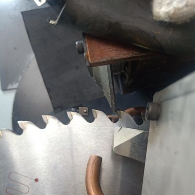 Automatische Maschine zur Schleifmaschine mit Rundsägeblatt aus CNC-Legierungen zur Schärfung von Ober- und Oberfläche