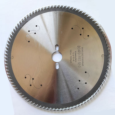 300mm 96 Zähne Leiter Flachzähne Kreissäge Klinge zum Schneiden von Holz auf Schiebetisch