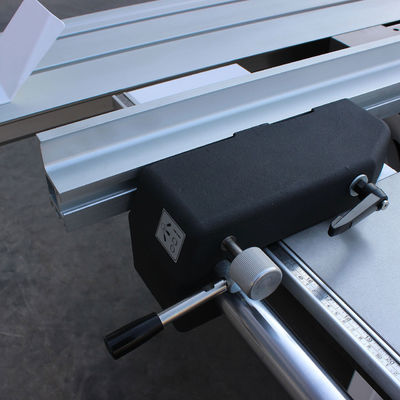 Multifunktionelle Holzbearbeitungsmaschine für Baustoffgeschäfte 5 Funktionen kombiniert