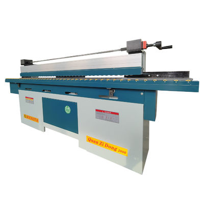 600 kg Holzbearbeitung Automatische Spindelformmaschine für schnelle und glatte Holzformung