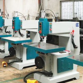 Halbautomatische Holzfräsen- und Spindelmüller mit Neigungswelle und Neigungstisch
