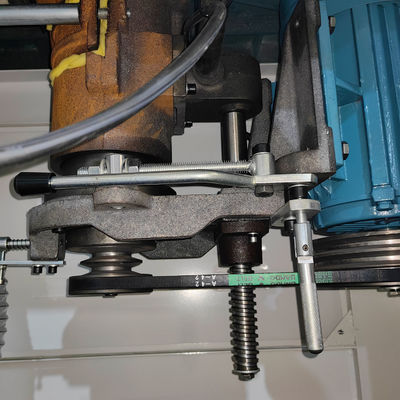 4kw Holzschiebetisch Spindel Formbildmaschine Werkzeug für die industrielle Holzbearbeitung