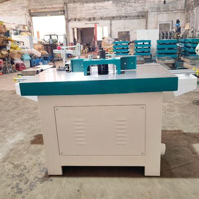 4kw Holzschiebetisch Spindel Formbildmaschine Werkzeug für die industrielle Holzbearbeitung