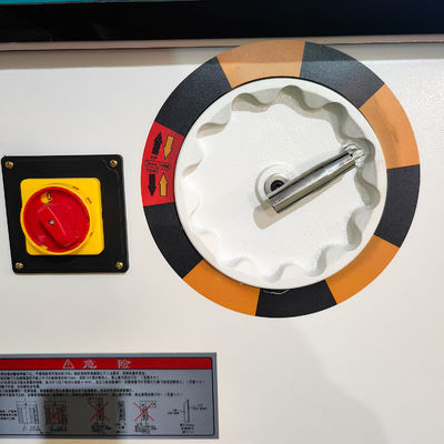 Max.Arbeitsdicke mm 120 mm MX5317 vertikale zweiachsige Holzbearbeitungsfräsmaschine