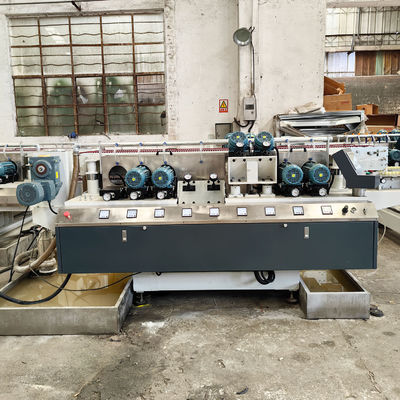 Spannung 380V/50Hz/3P Glasdoppelkantelarmmaschine zum Schleifen und Polieren bei 1-8m/min