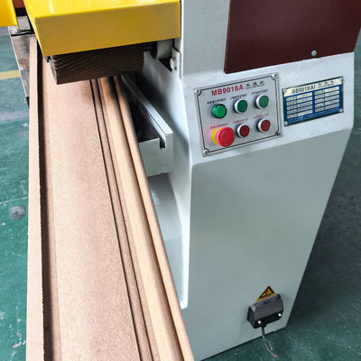 120 mm Max. Arbeitsdicke Holzplaner Oberfläche 180 mm Holzprofile Linienformmaschine