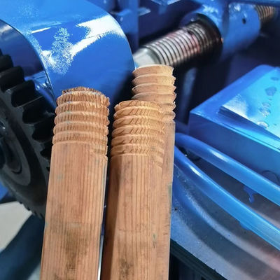 Maschine zum Schrauben von Holzstangen mit spezialisierter Mini-Schraubenfunktion mit Holzbüschelstangen