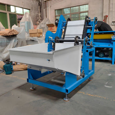 Maschine zur Herstellung von Doweln aus Holz