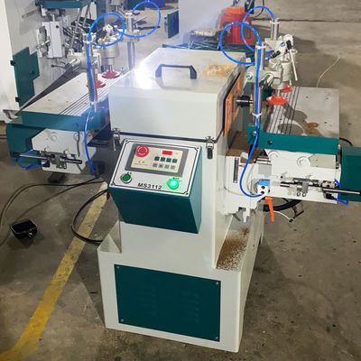 Holzbearbeitungsmaschinen MS3112 Doppelspaltmaschine mit schräger Spannung mit horizontaler Freisetzung