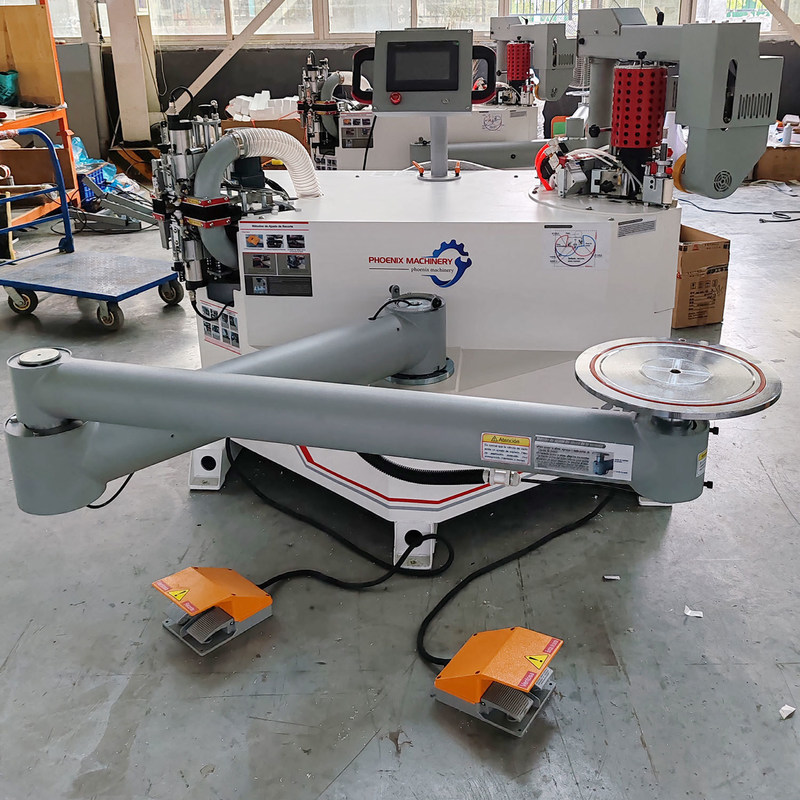 Eckschneidungsfunktion KN-700-3 vollautomatisch durch die Vortriebskante Bandmaschine