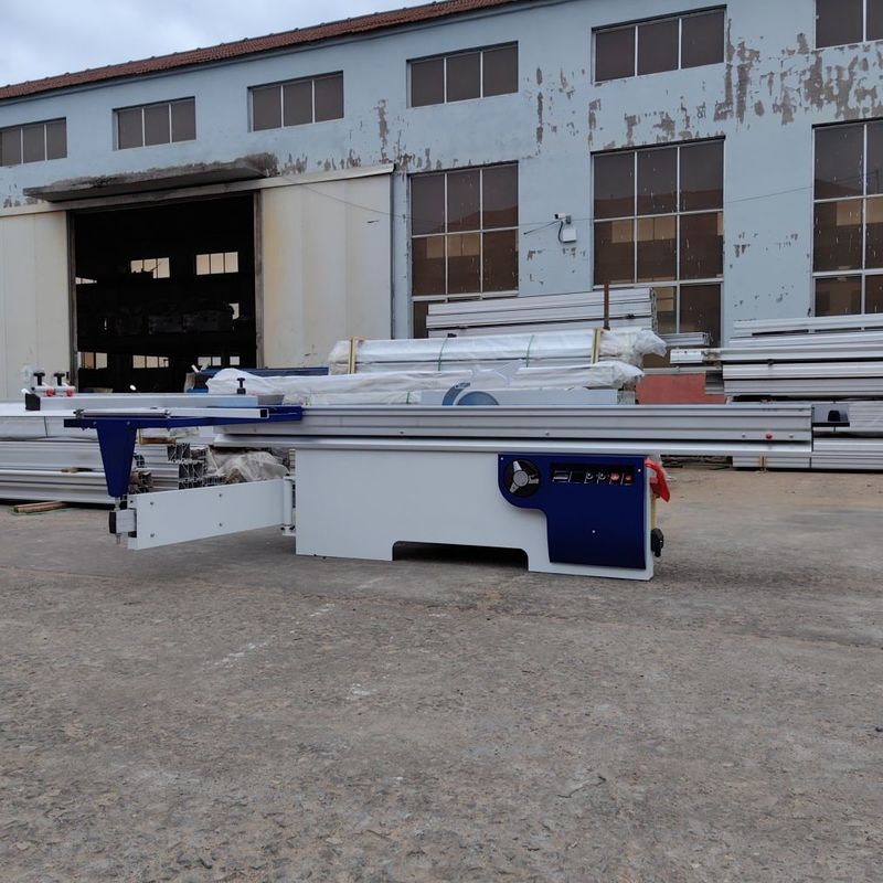 5.5 KW Hauptmotorleistung Schiebetischsäge Maschine für Max. Länge des Werkstücks 3200mm