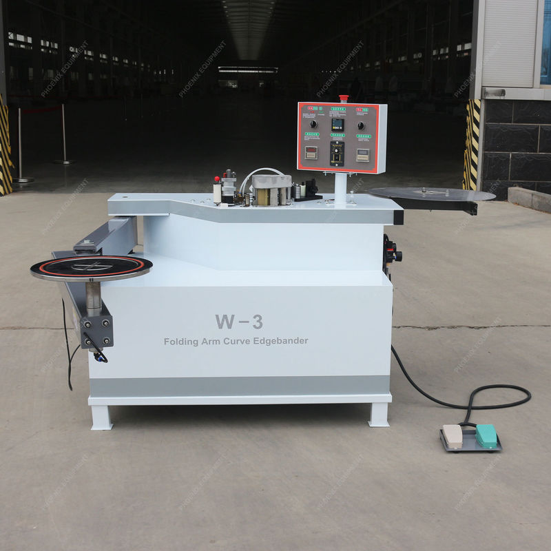 Vollautomatische automatische Holzplattenbandmaschine mit 10,8 m/min Panel-Zuführgeschwindigkeit