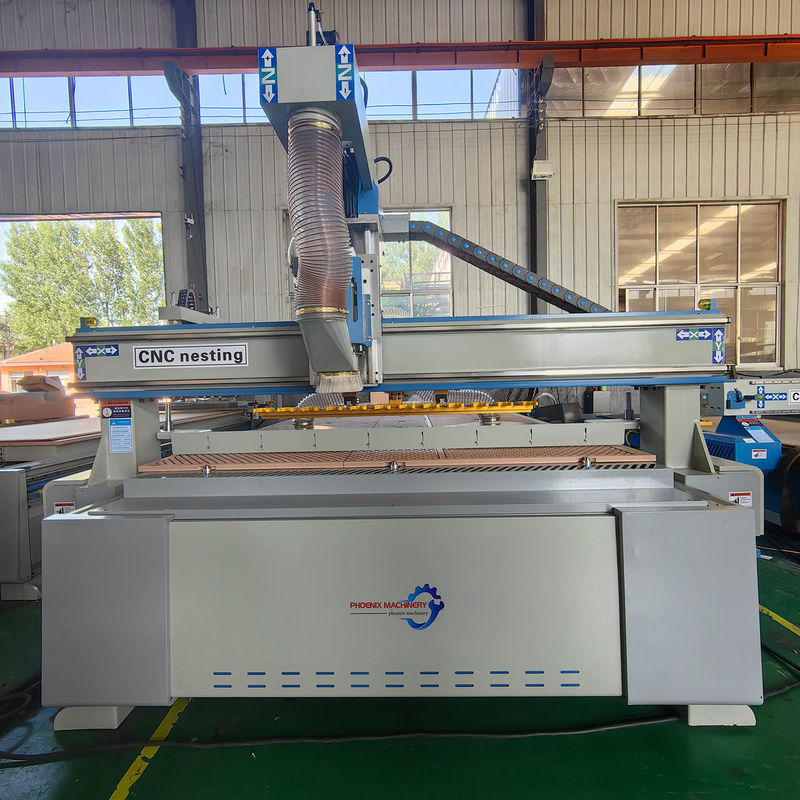 PK2040 ATC CNC-Holzschnitzmaschine mit 12 Werkzeugen