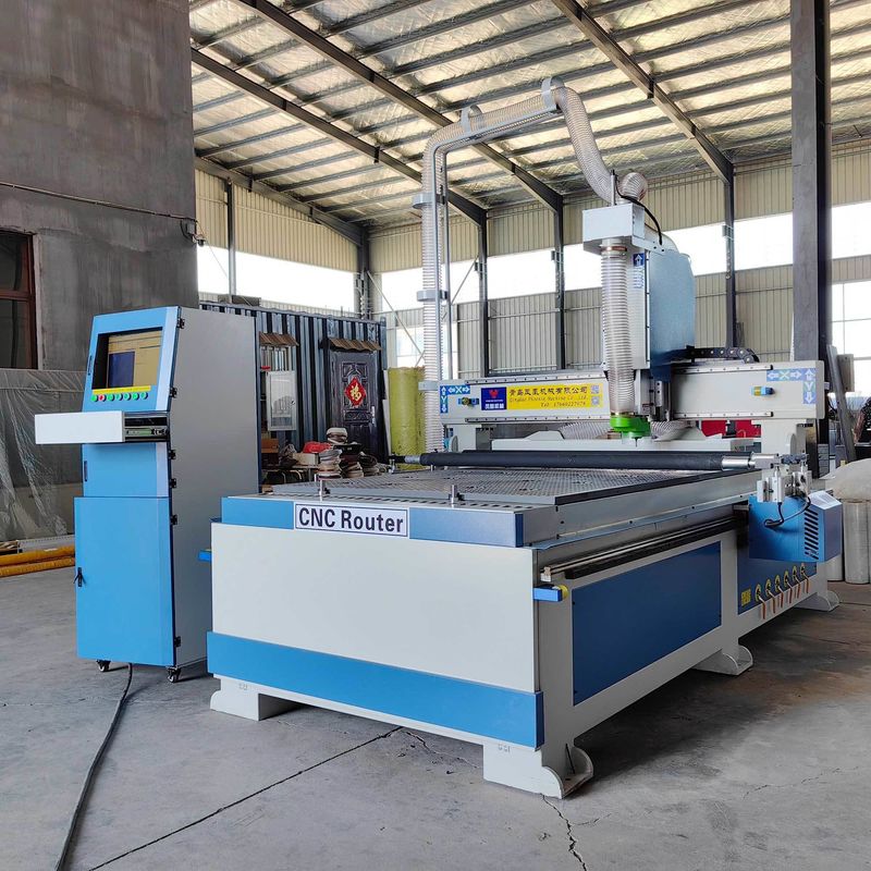 Holzbearbeitung ATC Cnc Router mit Weihong Steuerungssystem und 1300 × 2500 Arbeitstisch Größe