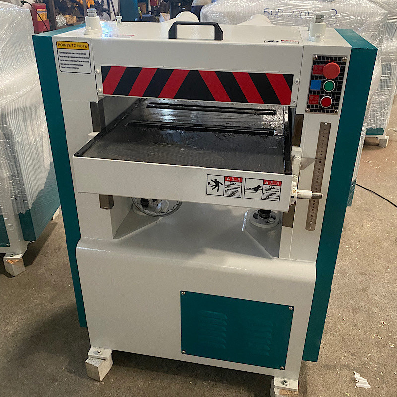 Einseitige Verdickungsmaschine zur Holzbearbeitung MB104