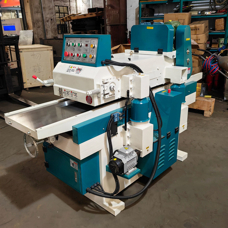 Schwerlast-Benkplaner mit multifunktionaler automatischer Zufuhr und maximaler Arbeitstiefe von 5 mm