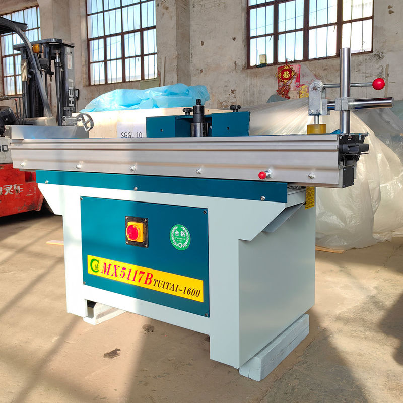 Holzbearbeitungsspindelmüller mit Schiebetisch und 1600*780mm-Plattform 370Kg Gewicht
